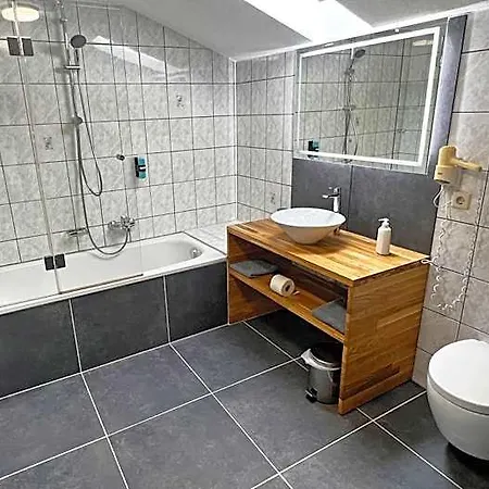 Hotel Hil - Im Lus